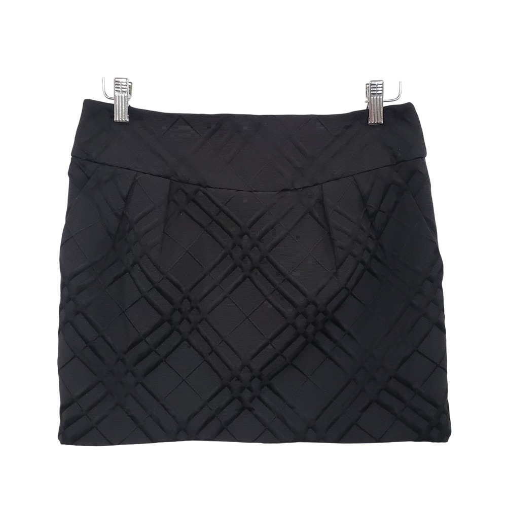 BCBGMAXAZRIA Textured‎ Black Mini Skirt Size 4 Quilted Classic Chic Minimalist